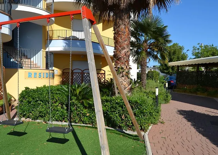 Il Triangolo Розето-дельи-Абруцци