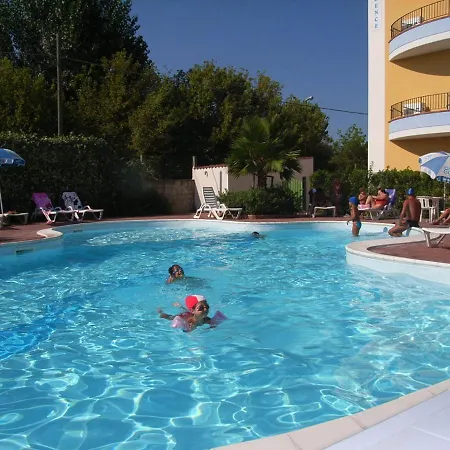 Lägenhetshotell Il Triangolo 4*