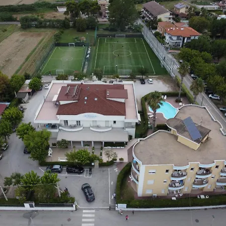 Il Triangolo 3* Roseto Degli Abruzzi