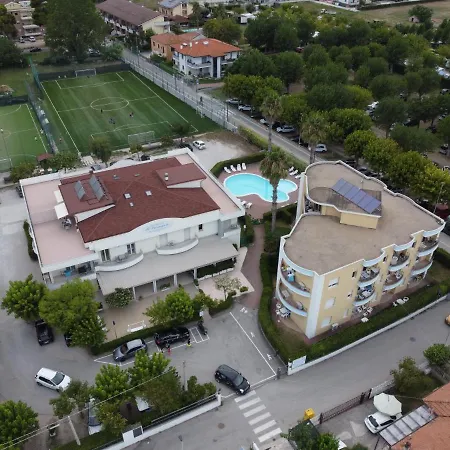 Il Triangolo 3*