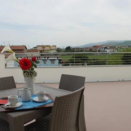 Lägenhetshotell Il Triangolo 4*