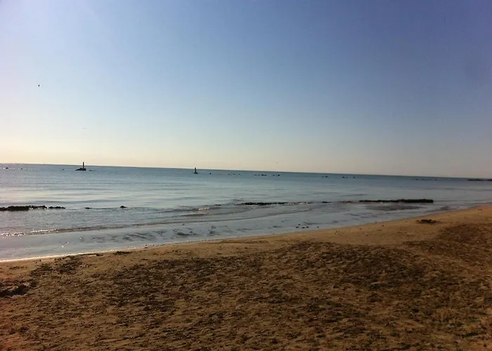 Il Triangolo アパートホテル 4*