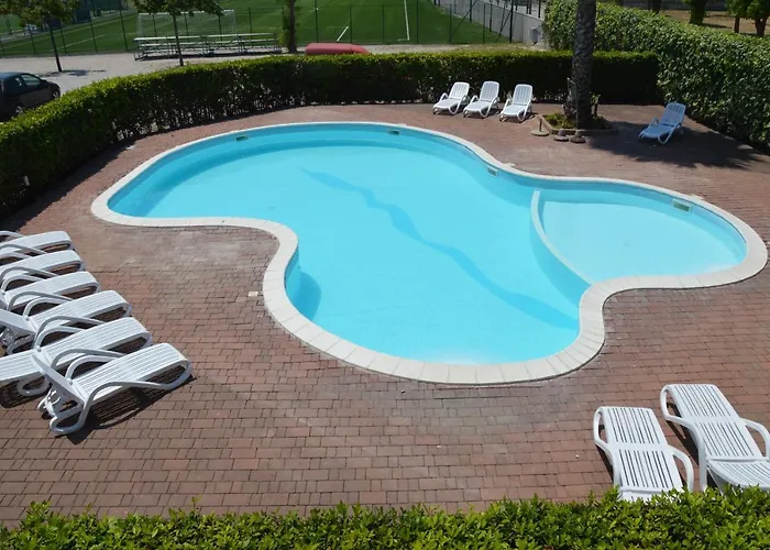 Il Triangolo Aparthotel 4*