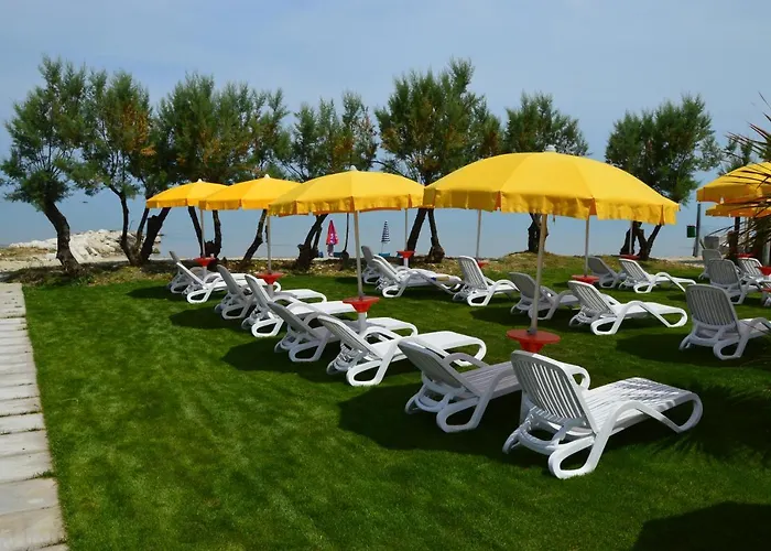 Il Triangolo Aparthotel 4*