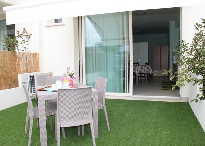 Il Triangolo Aparthotel Roseto Degli Abruzzi