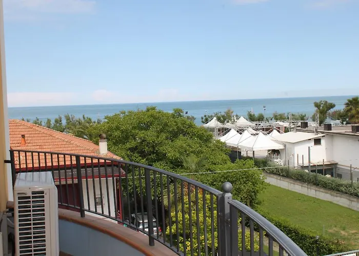 Aparthotel Il Triangolo 4*